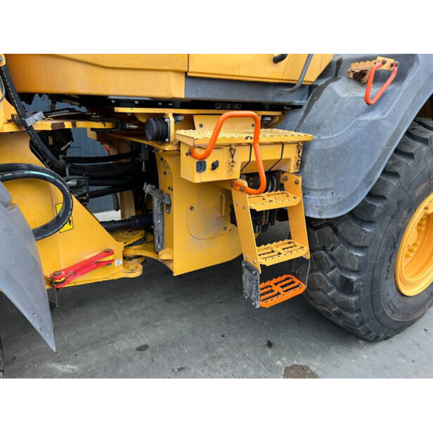 2017 Volvo L120H-44646212