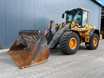 Image de CHARGEUSES SUR PNEUS 2011 Volvo L90F