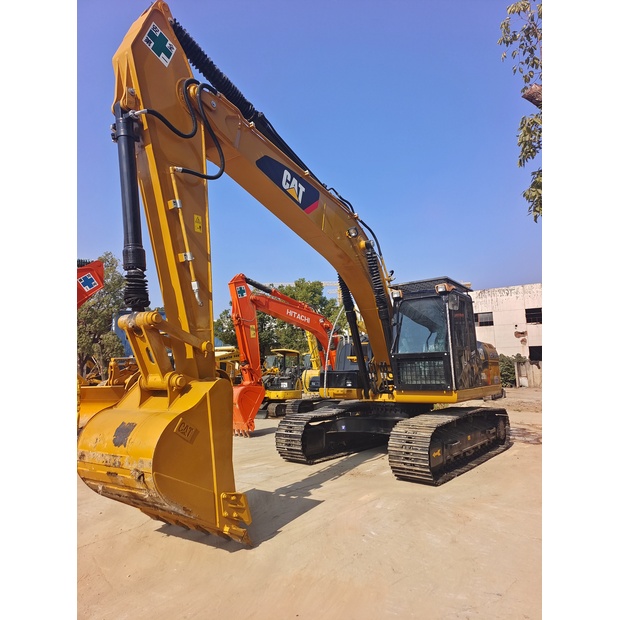 2024 Caterpillar 320D-44659305