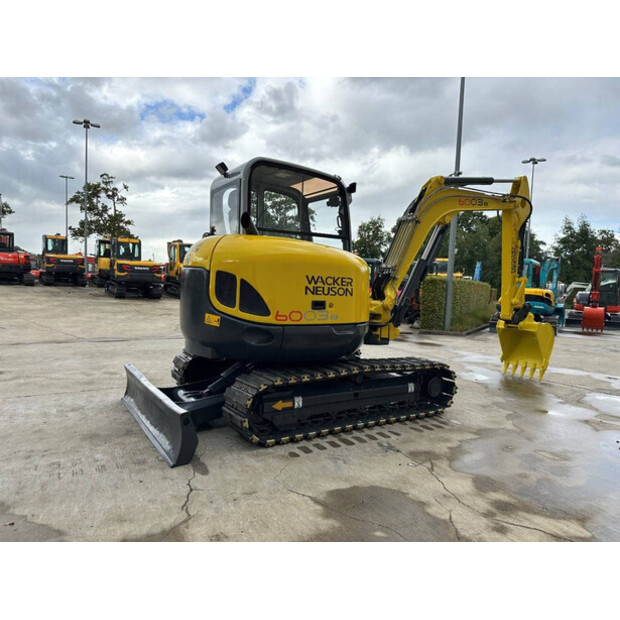 2015 نيوسون 6003-44660920