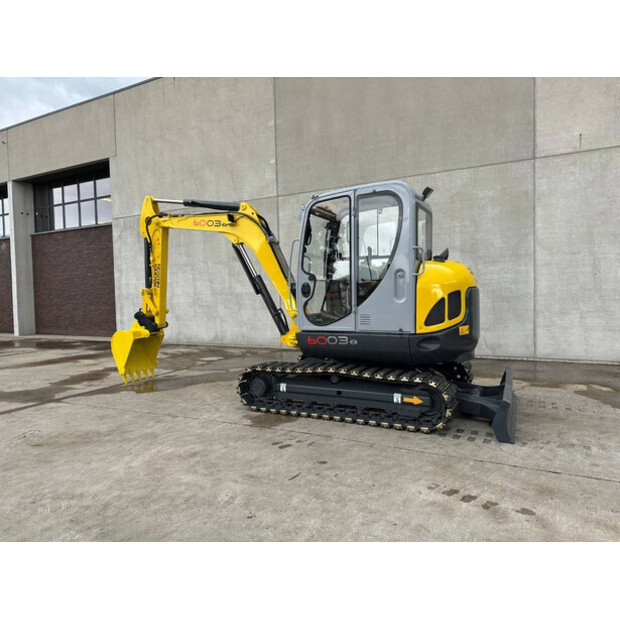 2015 نيوسون 6003-44660922