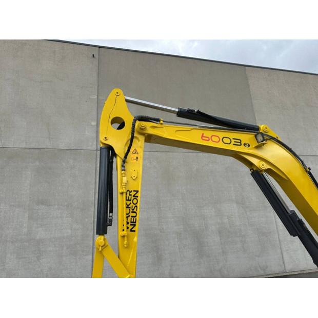 2015 نيوسون 6003-44660924