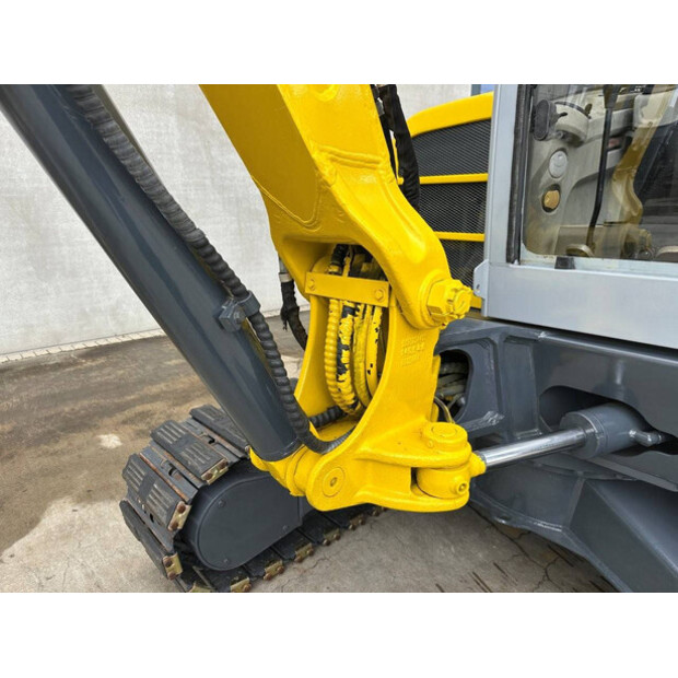 2015 نيوسون 6003-44660928