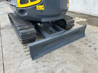 2015-neuson-6003-1399966-44660936