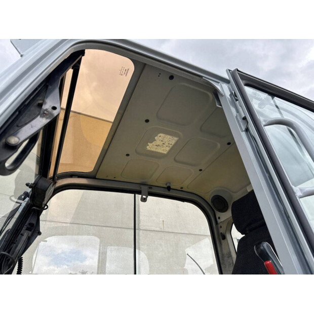 2015 نيوسون 6003-44660944