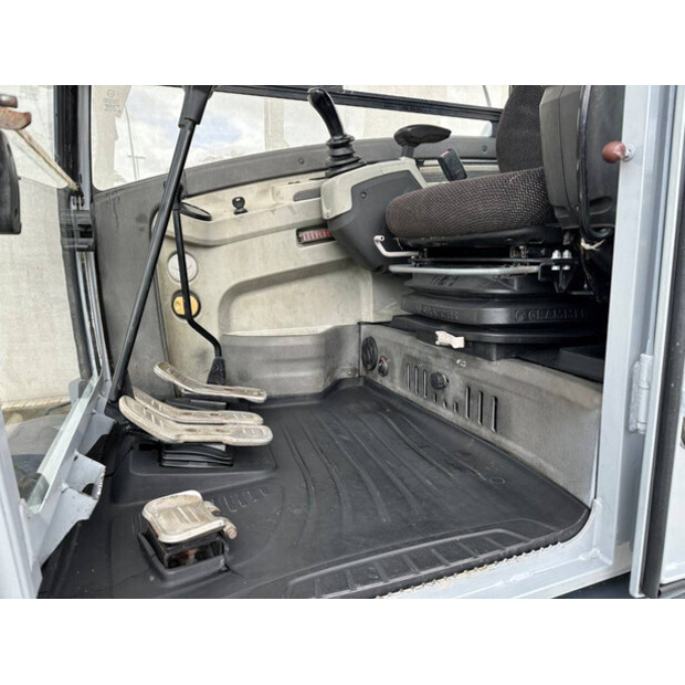 2015 نيوسون 6003-44660946