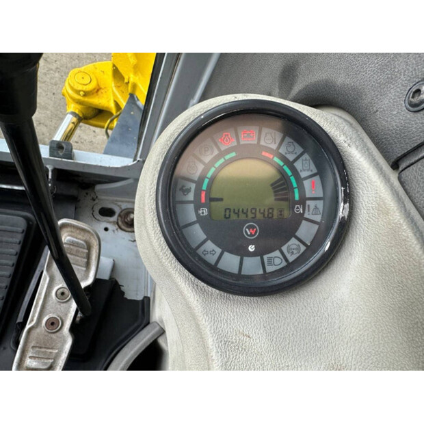 2015 نيوسون 6003-44660952