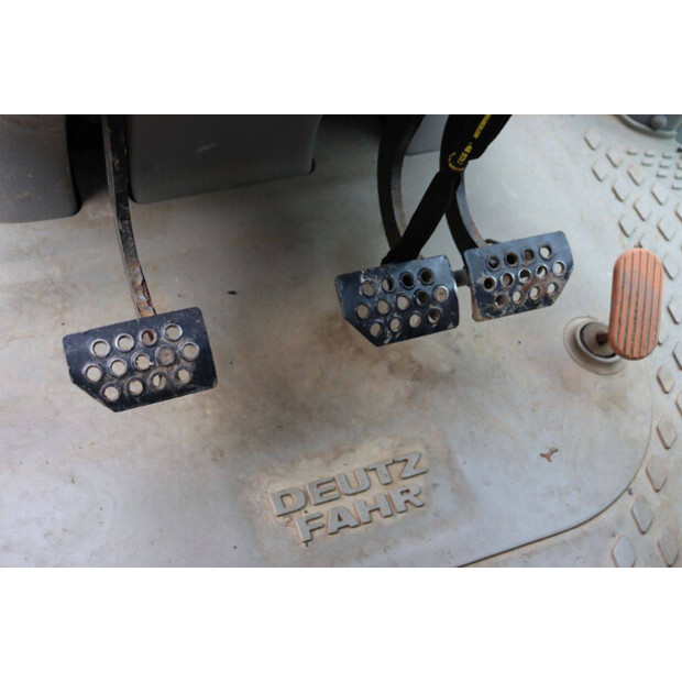 2016 Deutz-Fahr Agrotron 6130.4-44661000