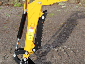 2025-vicsec-vc15-y-1399972-44661228