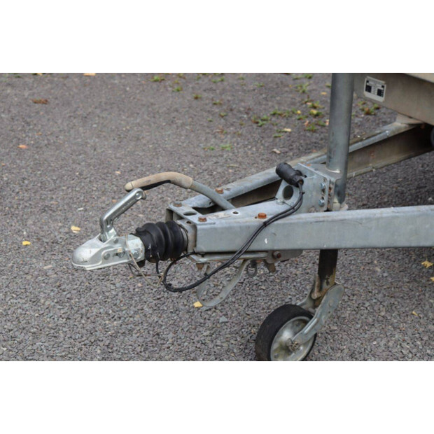 2006 RZ NKA-44661314