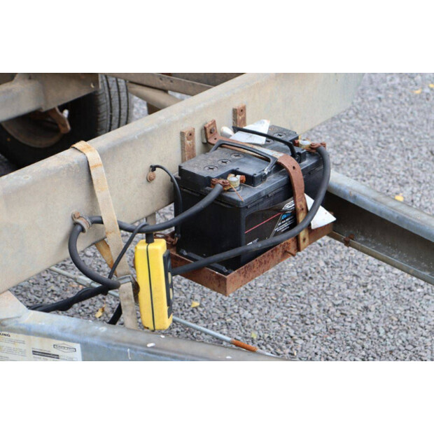 2006 RZ NKA-44661334