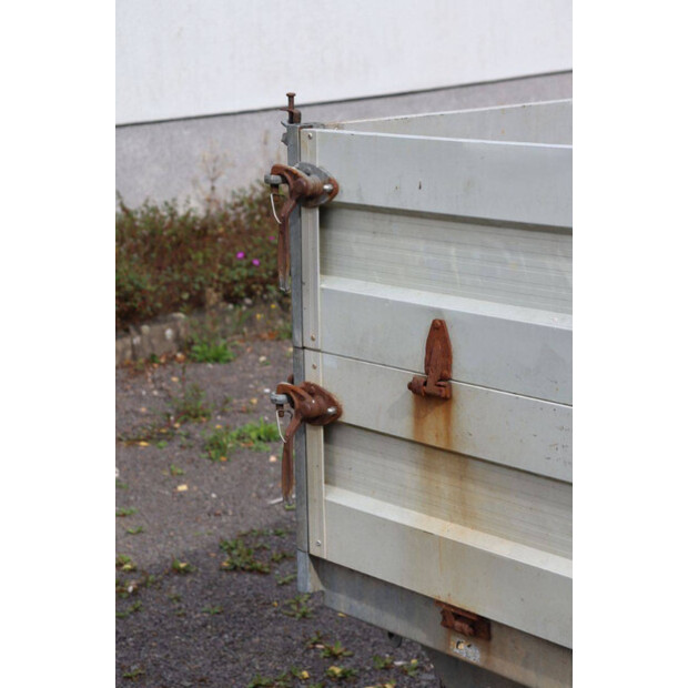 2006 RZ NKA-44661336