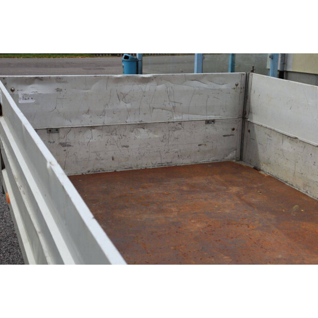 2006 RZ NKA-44661339