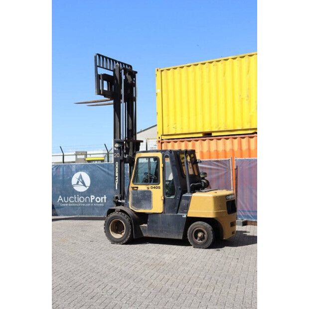 2002 Daewoo D40S-2-44661557