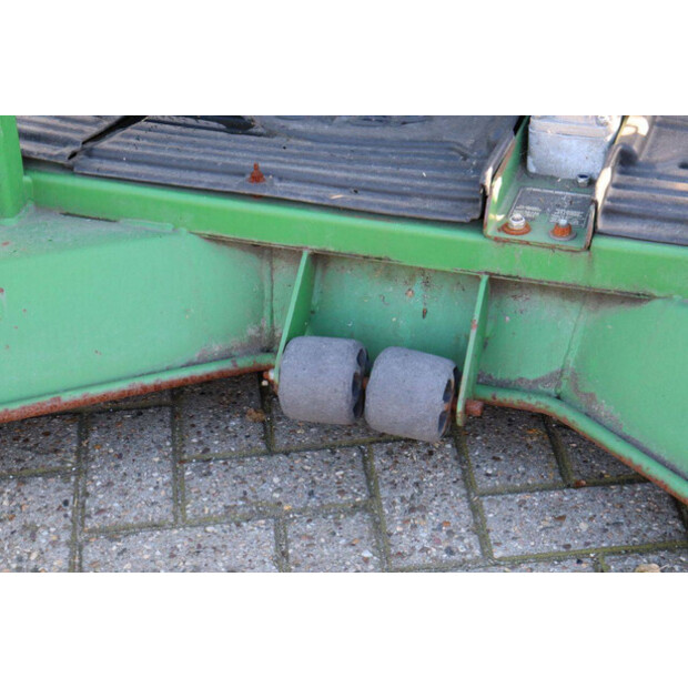 2012 JOHN DEERE 1505-44661687