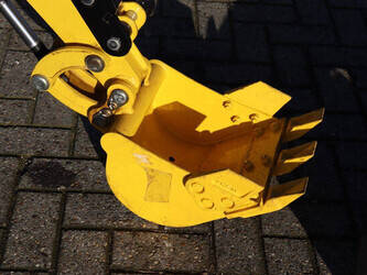 2025-digmaster-dm100-1399984-44661729