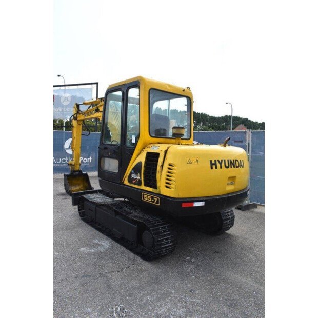 Hyundai R55-7-44661830