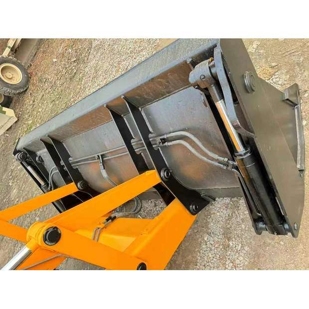 2023 JCB 3CX-44662796