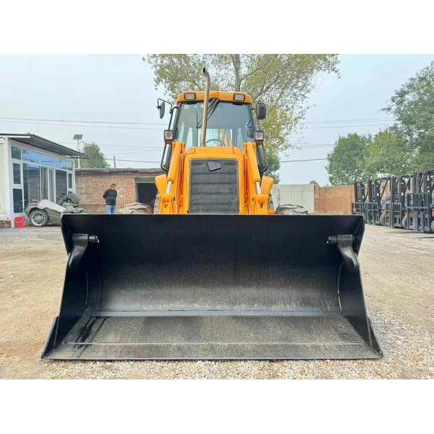 2023 JCB 3CX-44662797