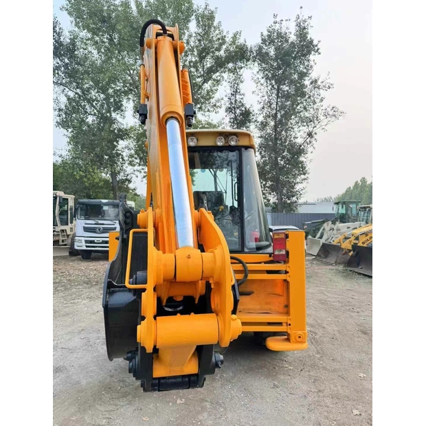 2023 JCB 3CX-44662798