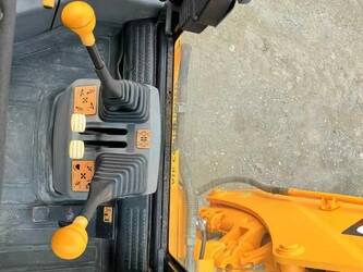 2023-jcb-3cx-1400017-44662799