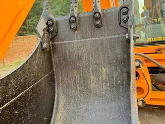 2023-jcb-3cx-1400017-44662804