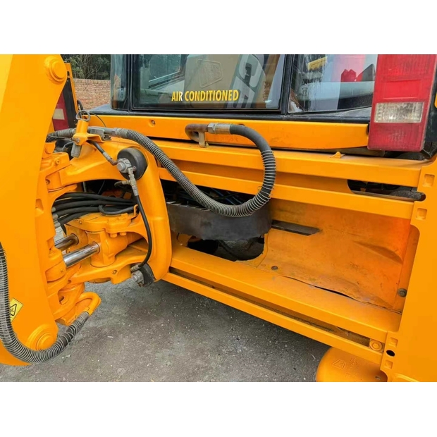 2023 JCB 3CX-44662805