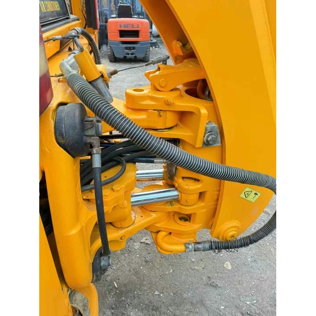 2023 JCB 3CX-44662808