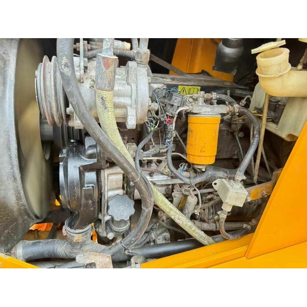 2023 JCB 3CX-44662810