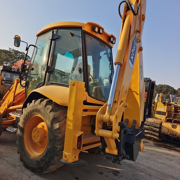 2022 JCB 3cx-44662819