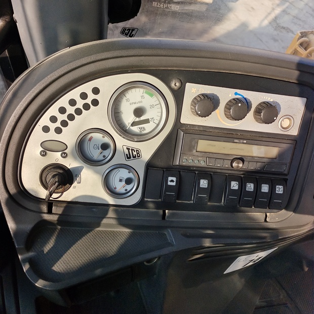 2022 JCB 3cx-44662827