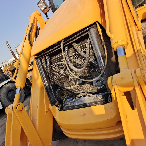 2022 JCB 3cx-44662833