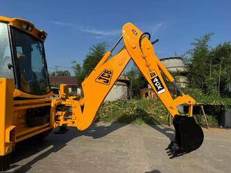 2023-jcb-4cx-1400019-44662841