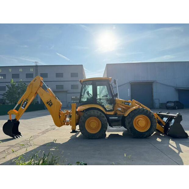 2023 JCB 4CX-44662847