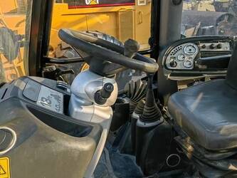 2023-jcb-4cx-1400019-44662854