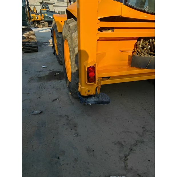 2023 JCB 4CX-44662855