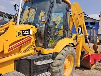 2022-jcb-3cx-1400021-44662881