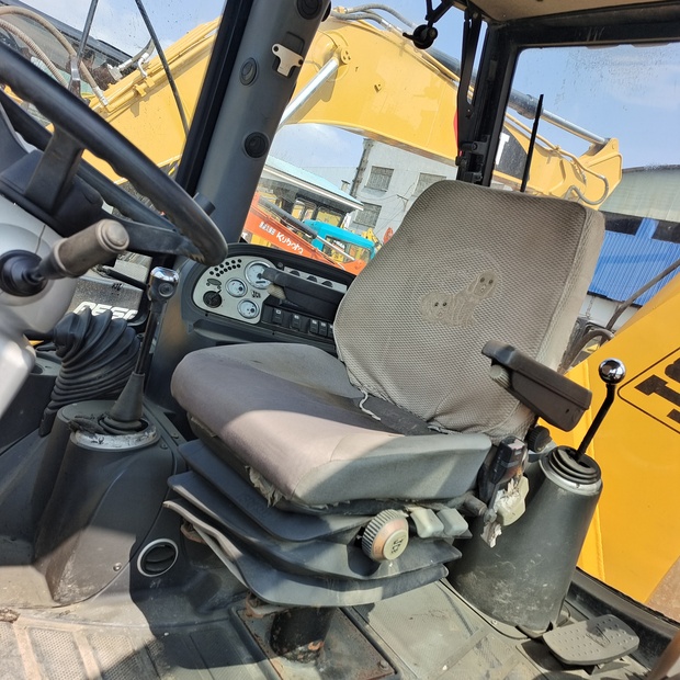 2022 JCB 3CX-44662884