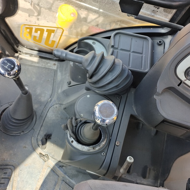 2022 JCB 3CX-44662887