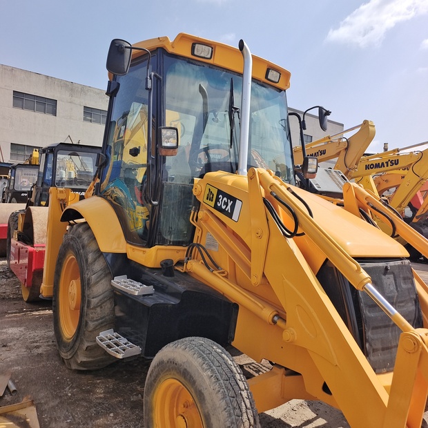 2022 JCB 3CX-44662892