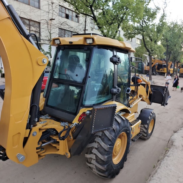 2024 Caterpillar 430F-44662914