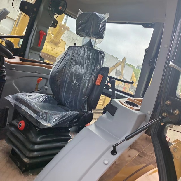 2024 Caterpillar 430F-44662918