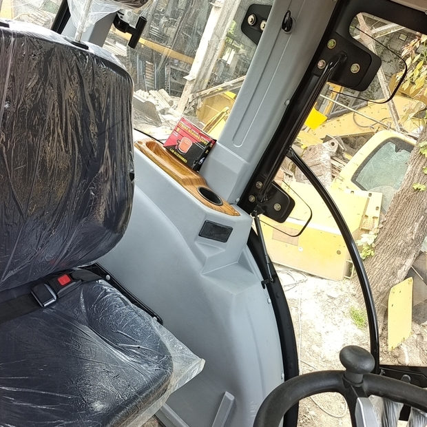 2024 Caterpillar 430F-44662924