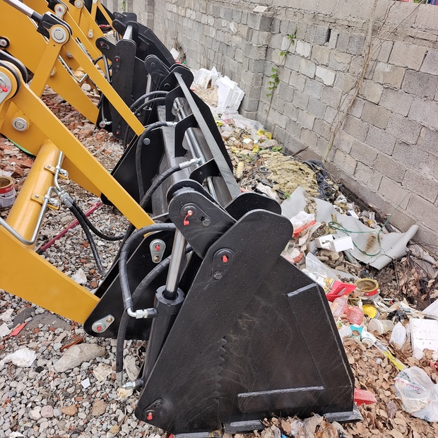 2024 Caterpillar 428F-44662935