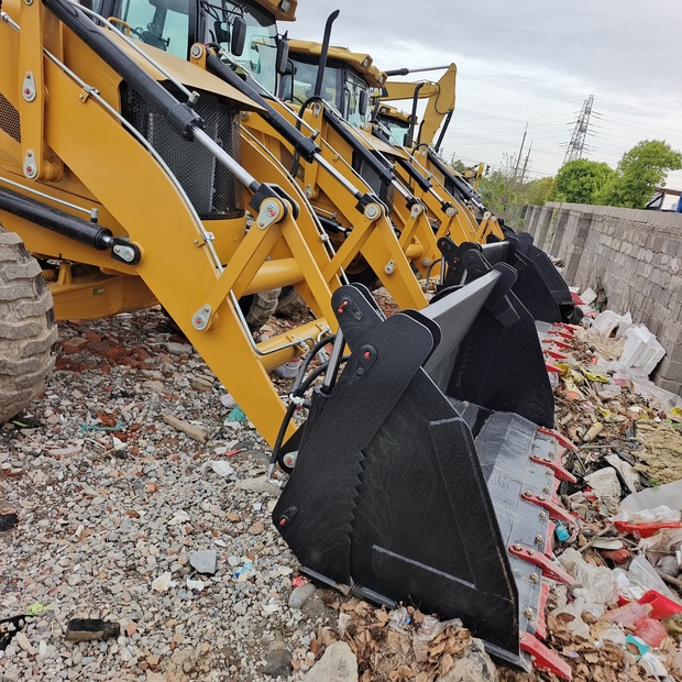 2024 Caterpillar 428F-44662938