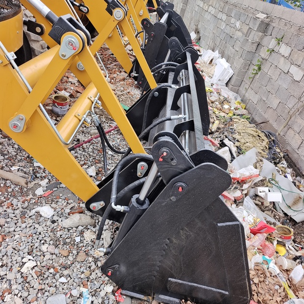 2024 Caterpillar 428F-44662939