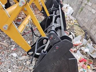 2024-caterpillar-428f-1400023-44662939