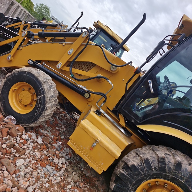 2024 كاتربيلر 420F-44662974