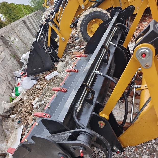 2024 كاتربيلر 420F-44662978