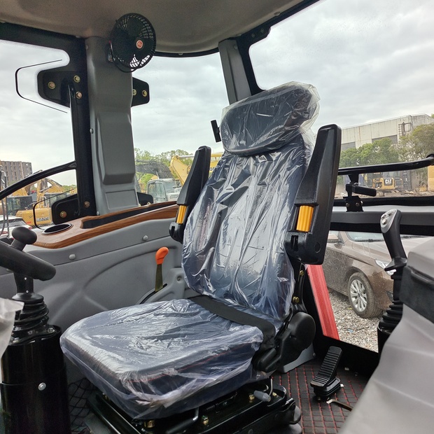 2024 كاتربيلر 420F-44662984